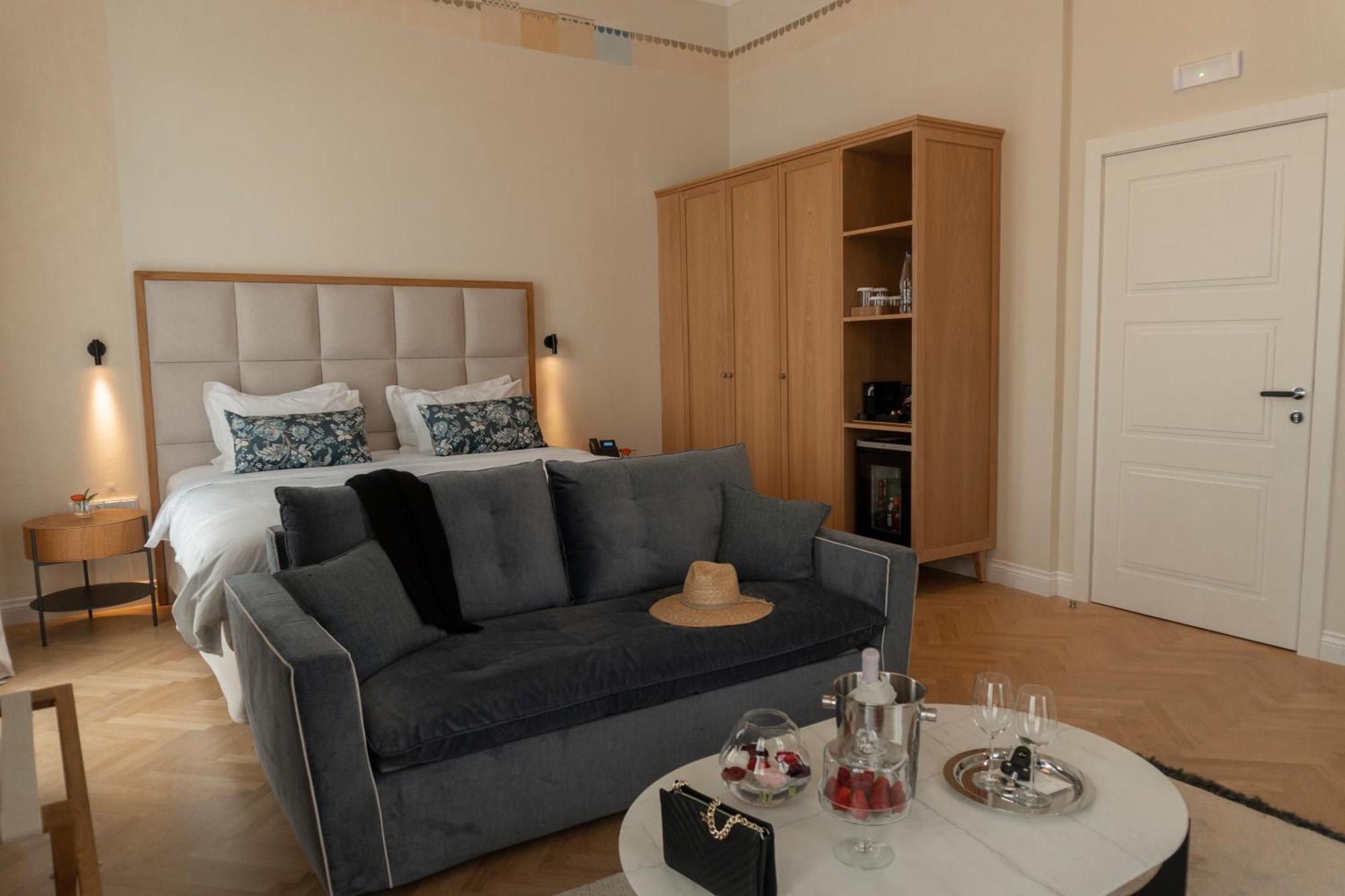 Epicure Suites كافالا المظهر الخارجي الصورة